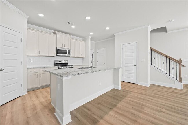 Building Photo - 3006 Chene Pl