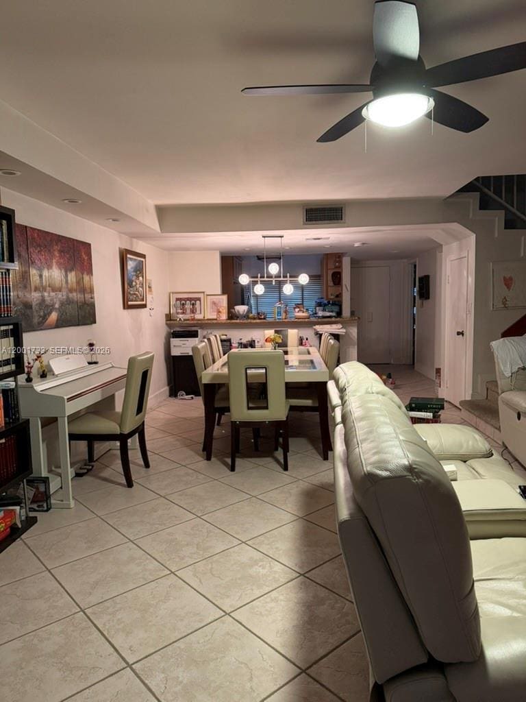 Building Photo - 2661 NE 164th St