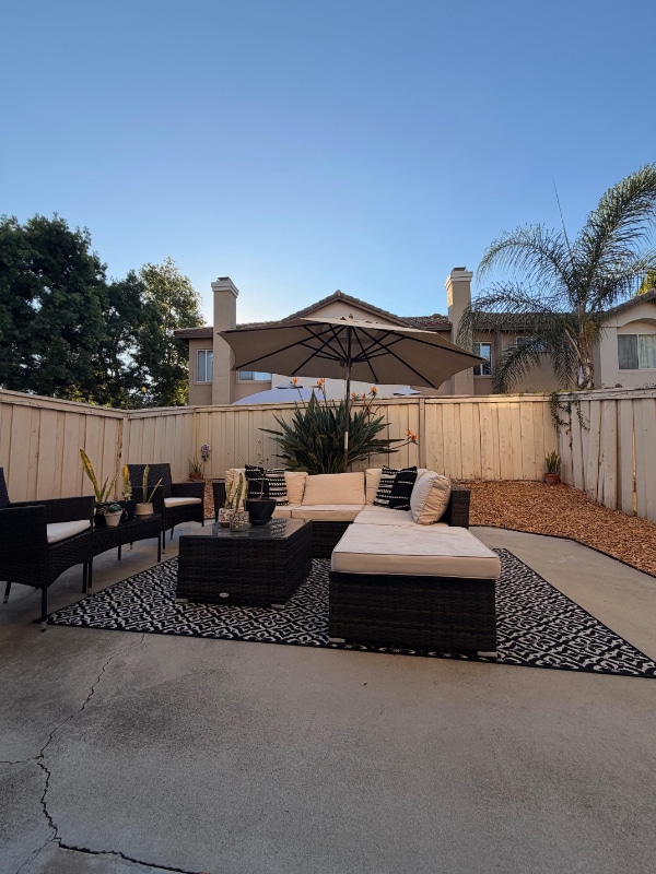 Building Photo - 2183 Lago Madero