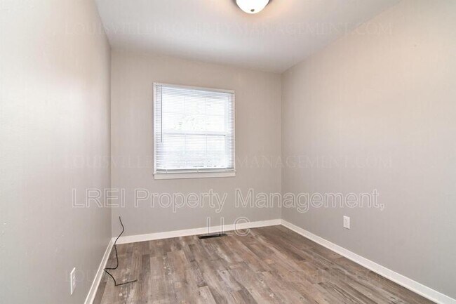Building Photo - 5009 Delaware Dr