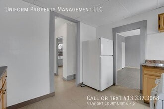 Building Photo - 4 Dwight Ct