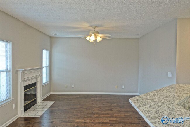 Building Photo - 143 Long Bow Dr