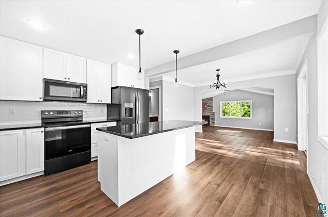 Building Photo - 5189 W Arrowhead Rd