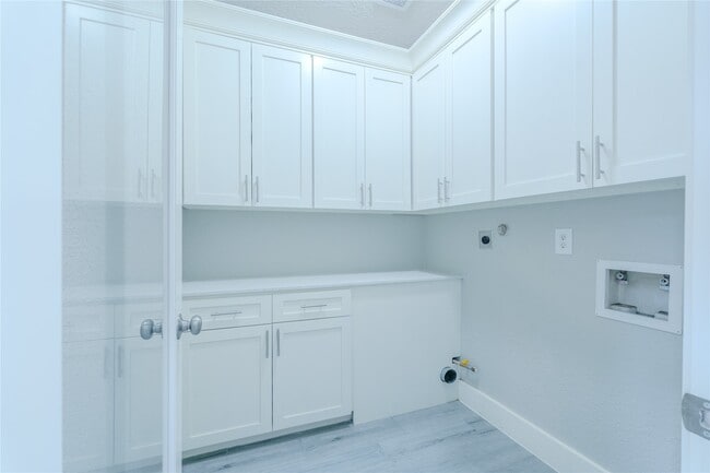 Building Photo - 5807 Cypress Mound Ct