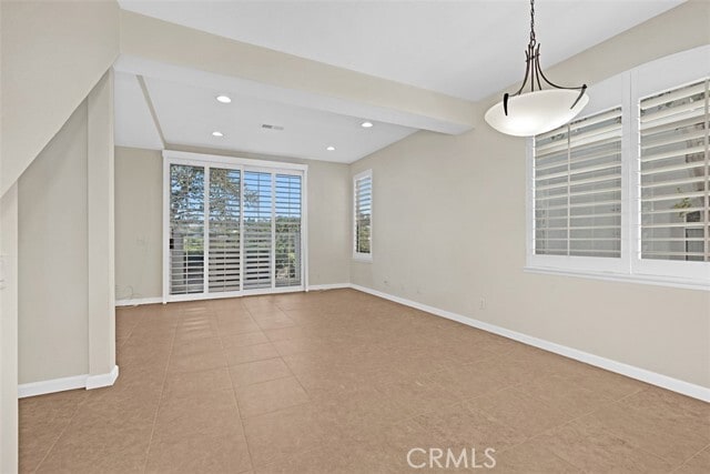 Building Photo - 30902 Club House Dr