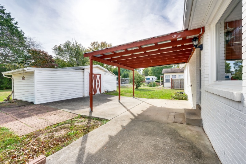 Building Photo - 349 Shirley Rd