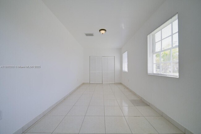 Building Photo - 1471 NW 93rd St
