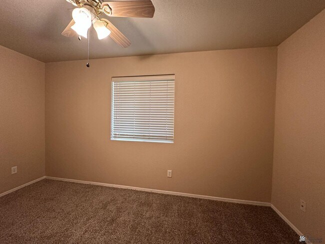 Building Photo - 11387 E 26th St