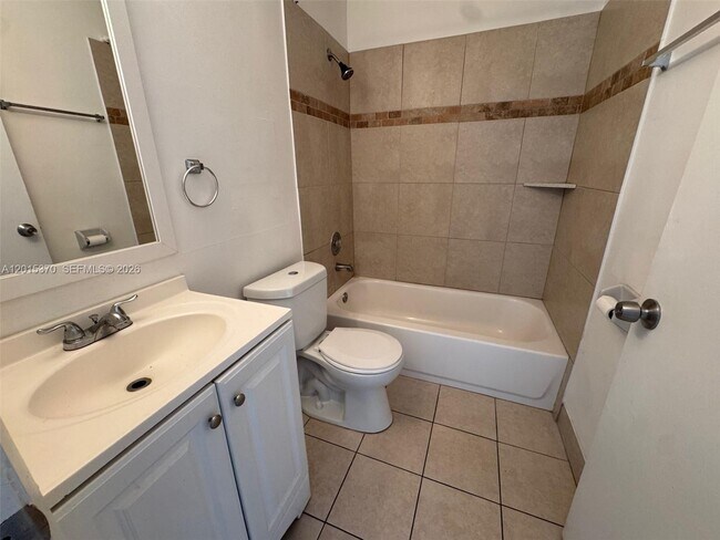 Building Photo - 3441 NW 44th St