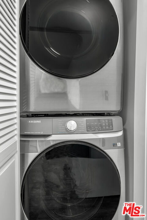 Building Photo - 1450 Reeves St