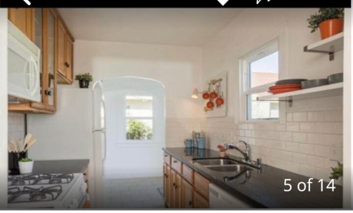 Building Photo - 5835 Broadway