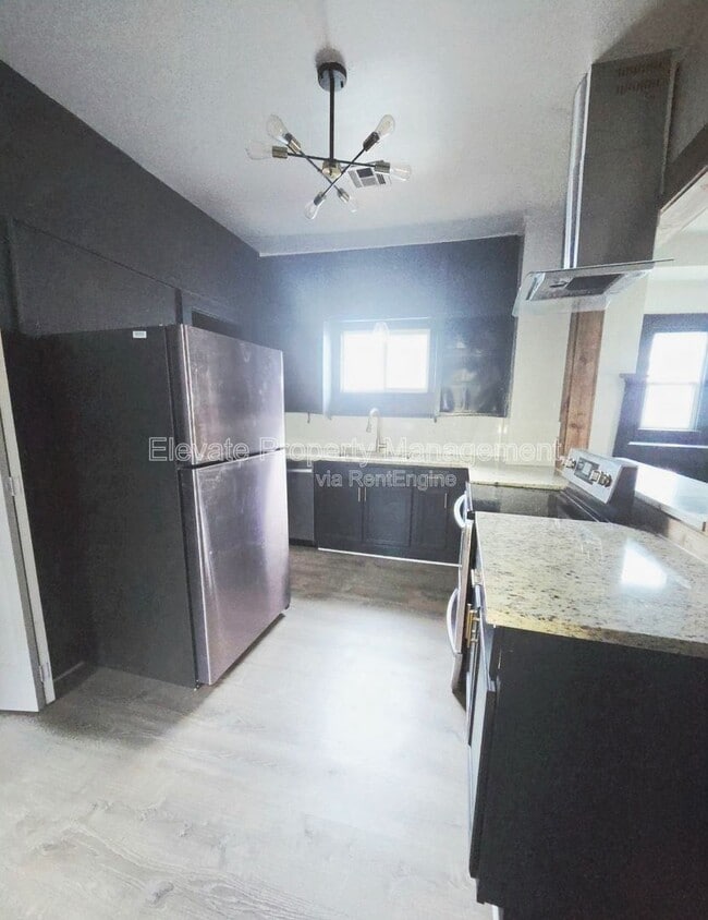 Building Photo - 1625 NW 33rd St