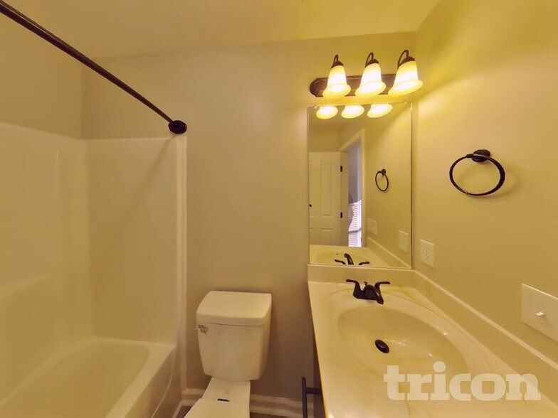 Building Photo - 1140 Chinook Cir