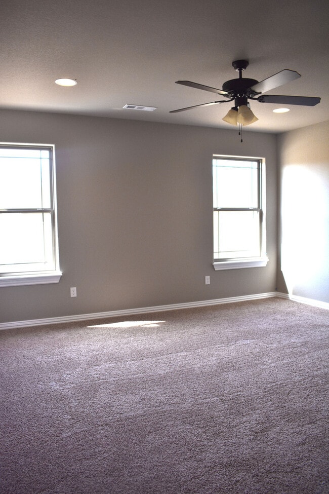 Building Photo - 3 Bedroom 2 Bathroom Home in Prairie Grove.