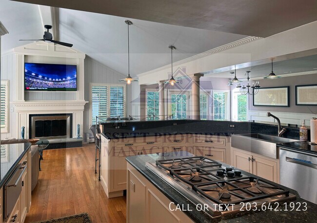 Building Photo - 25 Glenbrook Dr