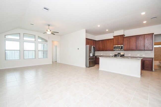 Building Photo - 6142 Thief River Fls Dr