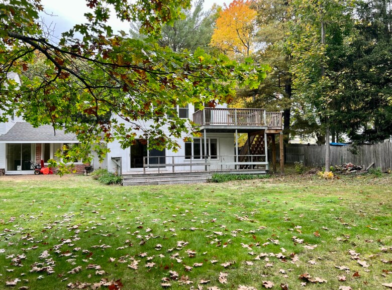 Building Photo - 46 Auburndale Ave