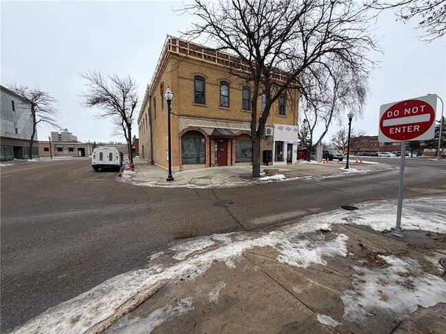 Building Photo - 542 Benson Ave SW