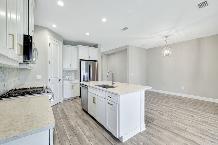 Building Photo - 4633 Centaurus Cir