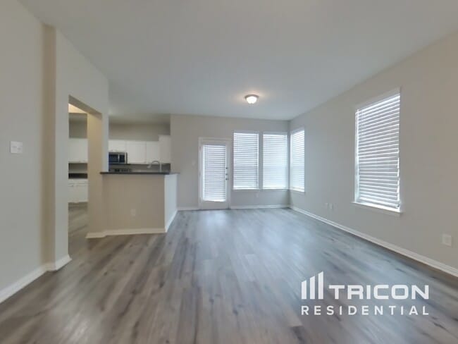 Building Photo - 1016 Oakcrest Drive Providence Village TX