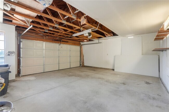 Building Photo - 6928 W Atrium Ave