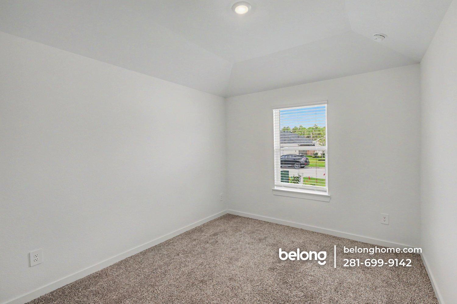 Building Photo - 4222 Multnomah Fls Dr