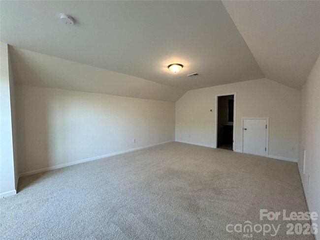Building Photo - 6020 Hampstead Pond Ln
