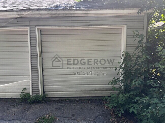 Building Photo - 354 Holmdene Blvd NE