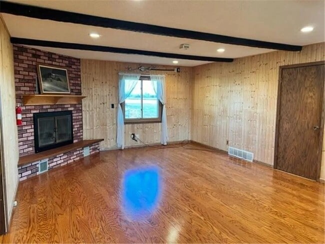 Building Photo - 15484 US-10