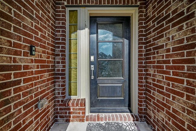 Building Photo - 10519 Forfar Ln
