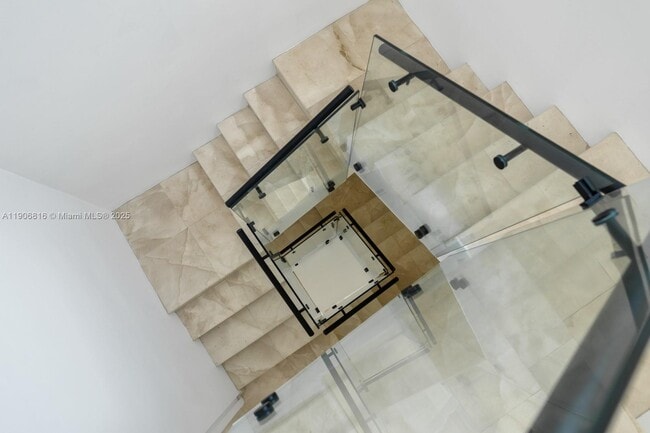 Building Photo - 400 Alton Rd