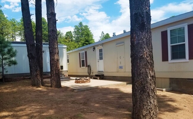 Building Photo - Great Location! 3 Bed, 2 Bath West-Flagsta...