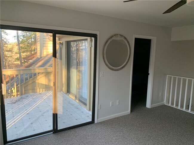 Building Photo - 115 Harbor Lights Dr