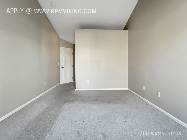 Building Photo - 3br 2.5ba 2cg ~ Security Deposit Free Alte...