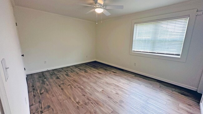 Building Photo - 108 Blacks Dr