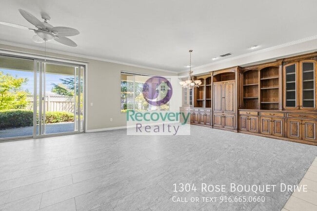 Building Photo - 1304 Rose Bouquet Dr