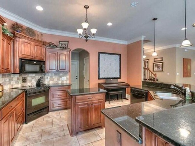 Building Photo - Cypress Bend Subd. - Benton Schools