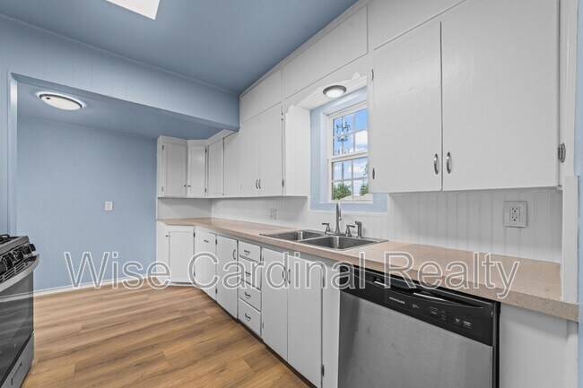 Building Photo - 2617 35th St