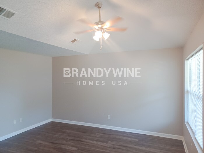 Building Photo - 2959 Meadows Ln