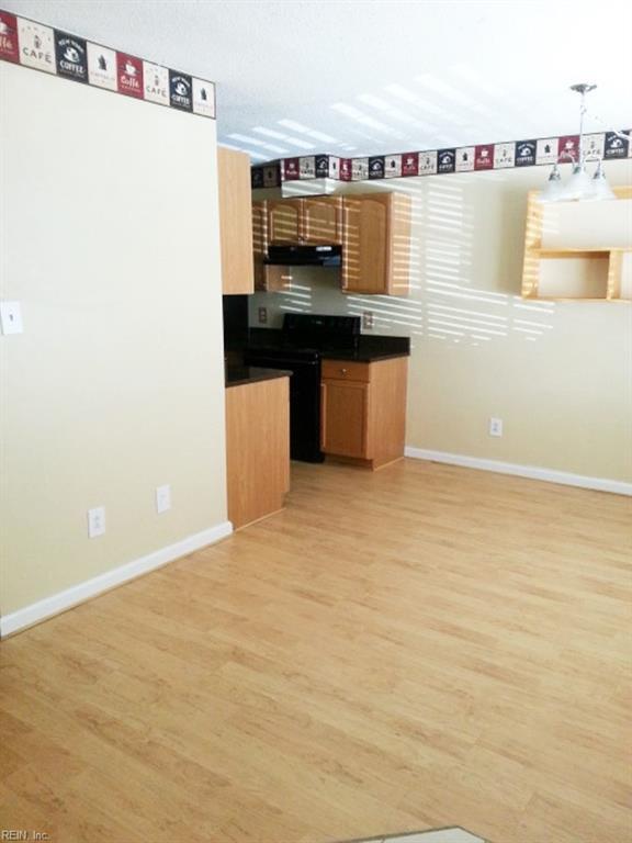 Building Photo - 3582 Windmill Dr