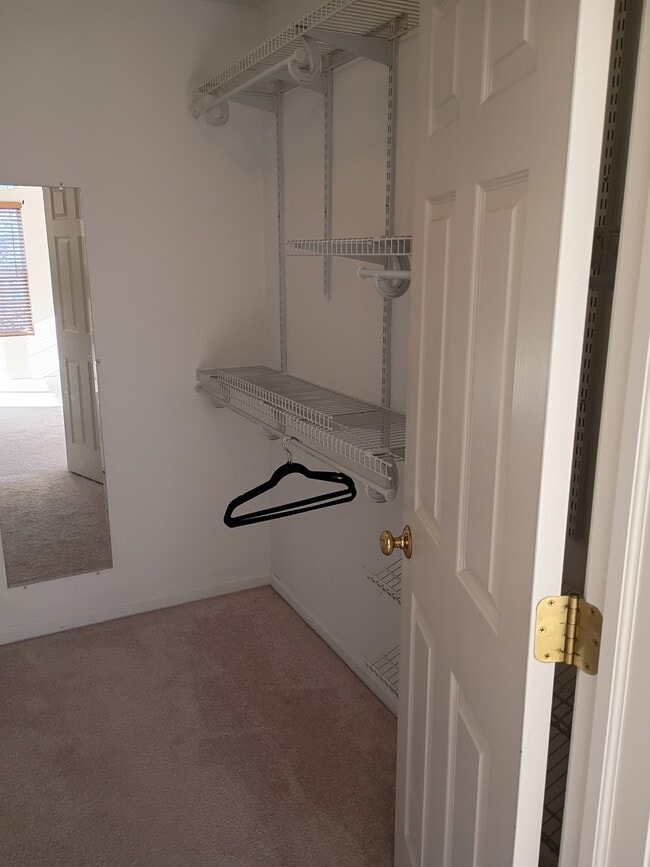 Building Photo - 188 S Concord Dr