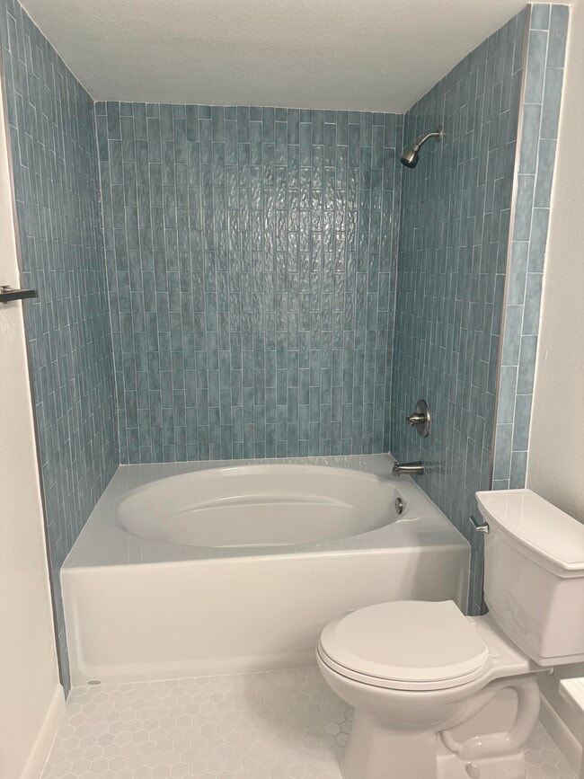Building Photo - 6559 Emerald Dunes Dr