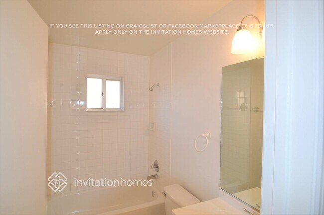 Building Photo - 18150 SW 153rd Ct