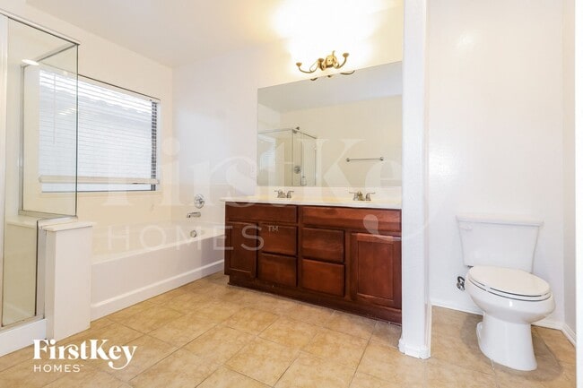 Building Photo - 10946 W College Dr