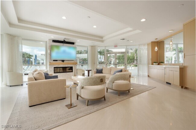 Building Photo - 4255 Gulf Shore Blvd N