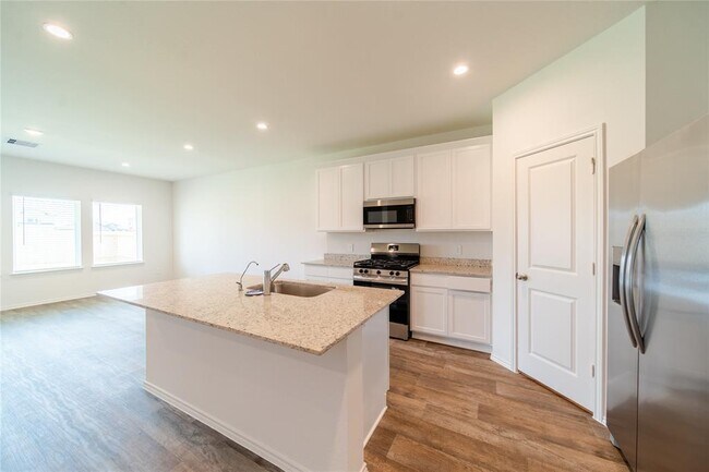 Building Photo - 30831 Khepri Ct