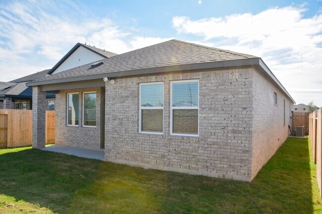 Building Photo - 18226 Norwood Groves Dr