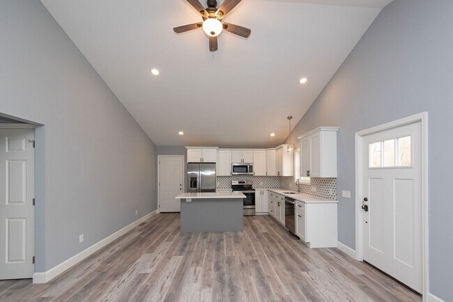 Building Photo - College Hill- New Construction! Stunning 3...