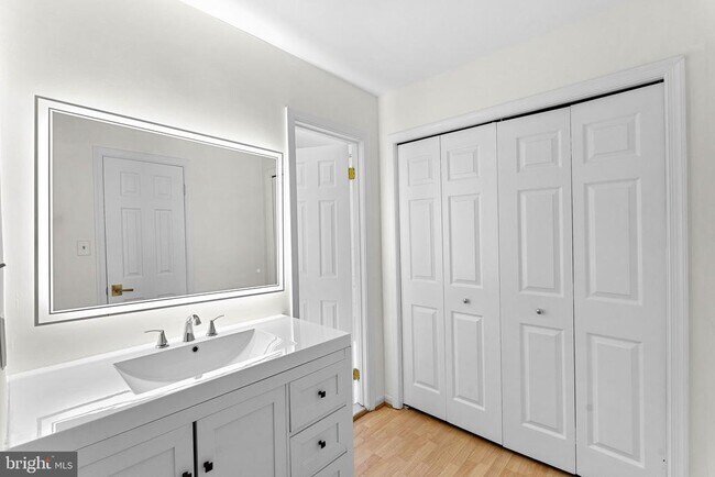 Building Photo - 7877 Painted Daisy Dr