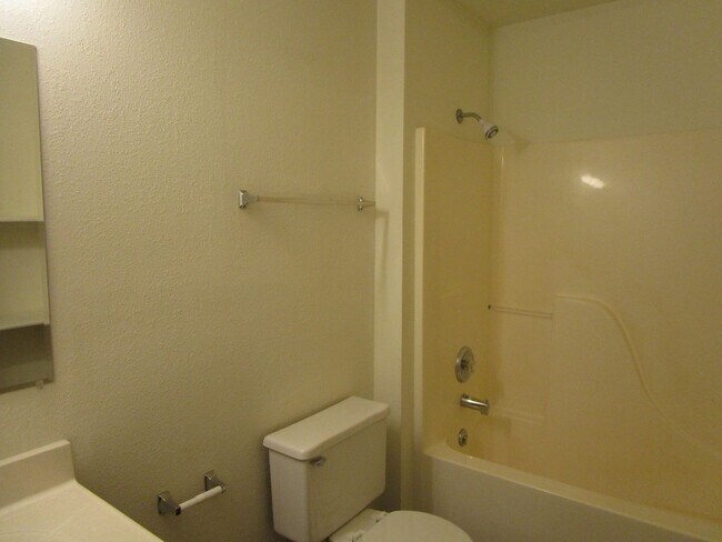Building Photo - 2404-2406 Calder Ct.